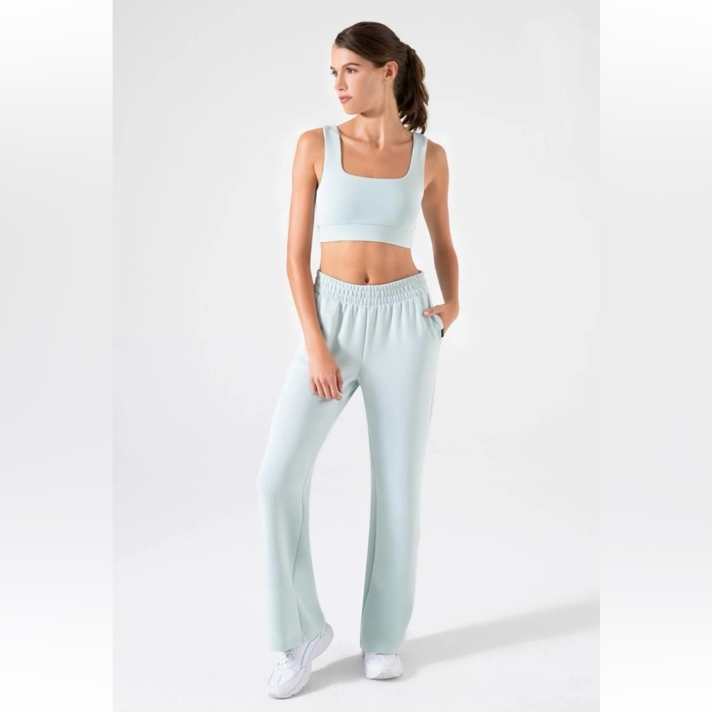 NWT NUX SLEEK PANT In The Clouds